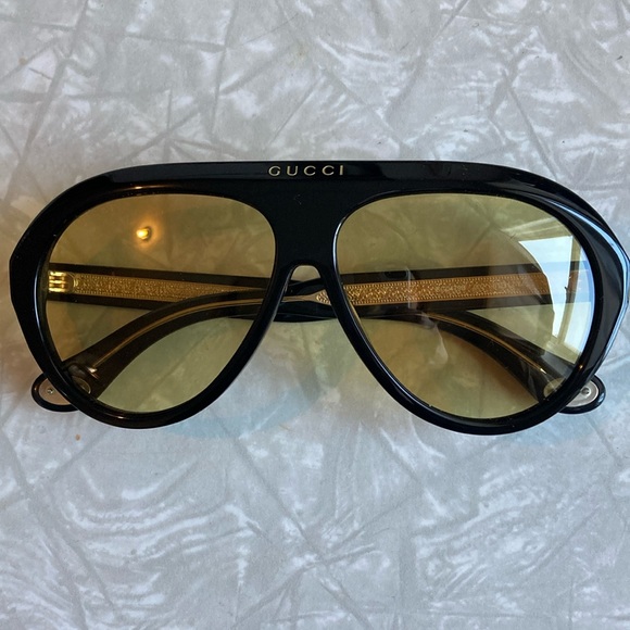 Gucci Accessories - GUCCI Sunglasses 1970’s vibe Miley Cyrus NWOT 2016